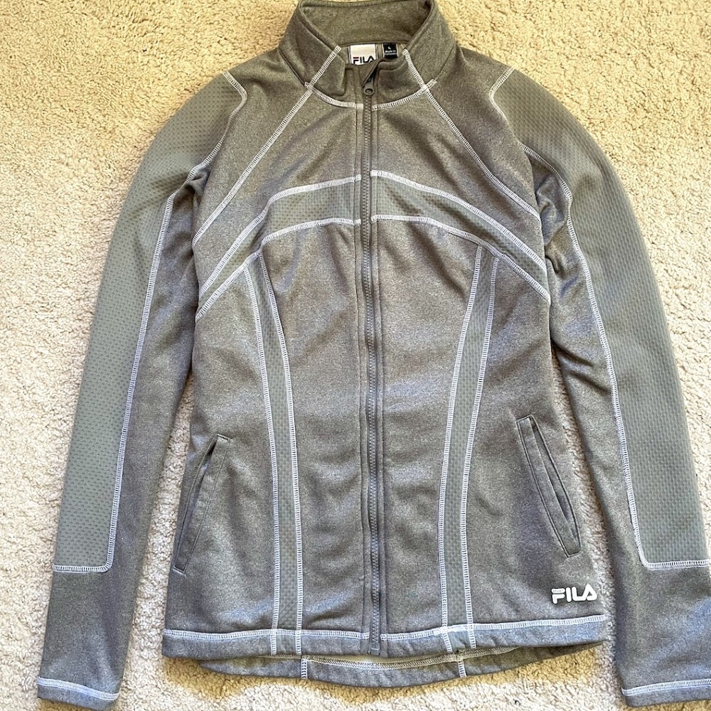 FILA Gray ATHLETIC JACKET in Size LARGE, full zip, mock neck, pockets